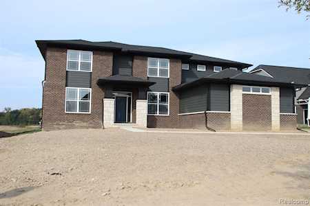 21517 White Stone Ct Lyon Twp, MI 48167