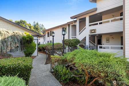 23405 Lakeview Dr #H203 Mountlake Terrace, WA 98043