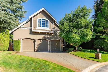 412 210th Place SE Sammamish, WA 98074