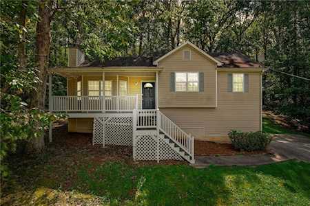 68 Spring Leaf Place Dallas, GA 30157