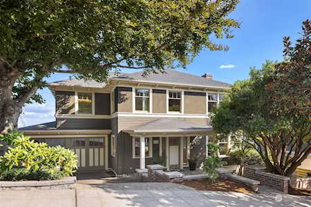 1522 5th Ave N Seattle, WA 98109