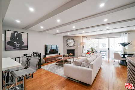 1209 Larrabee St West Hollywood, CA 90069