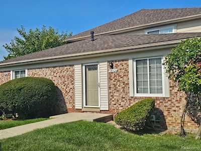 44424 Newburyport Dr Canton Twp, MI 48187
