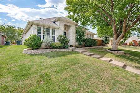 3921 Matthew Lane Carrollton, TX 75007