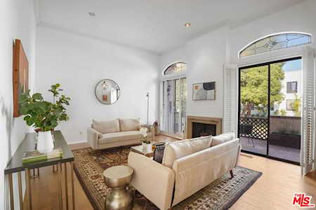 1225 Manning Ave Los Angeles, CA 90024