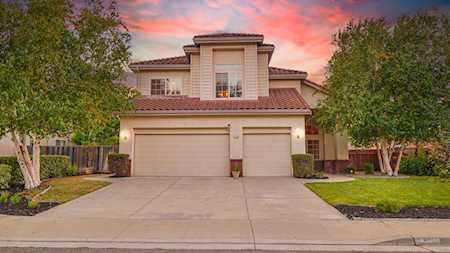 17495 Belletto Dr Morgan Hill, CA 95037