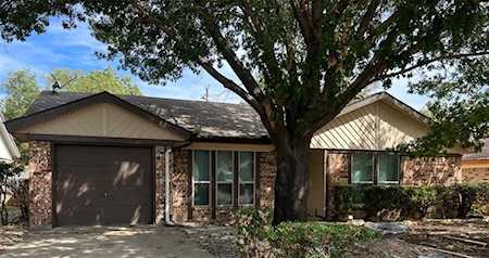 7405 Meadow Creek Drive Fort Worth, TX 76133