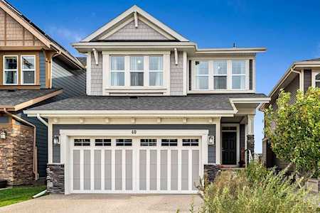 40 Sunrise Way Cochrane, AB T4C 2S3