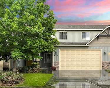 674 S Blue Pine Lane Boise, ID 83709