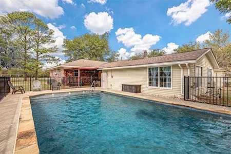 129 County Road 4880 Newark, TX 76071