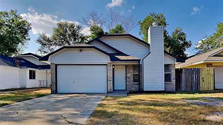 3207 Forestbrook Dr Spring, TX 77373
