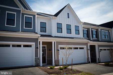 18987 Coral Reef Square Lansdowne, VA 20176