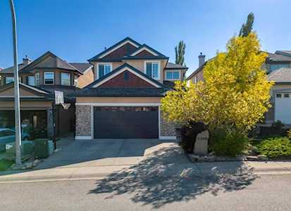 248 Everwillow Green SW Calgary, AB T2Y 4V9