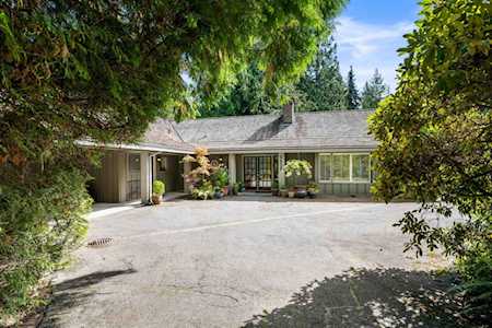 4658 Keith Road West Vancouver, BC V7W 2M6
