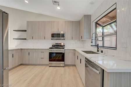 8412 Eddy Stone Ave Las Vegas, NV 89117