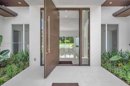 9500 SW 104th St Miami, FL 33176