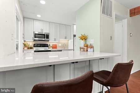 10104 Stoneybrook Dr Silver Spring, MD 20910
