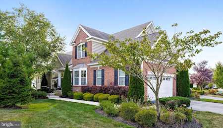 110 Sarazen Dr Moorestown, NJ 08057