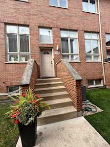 6816 W 65th St #2 Chicago, IL 60638
