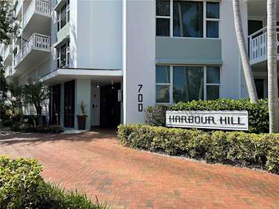 700 Beach Dr NE #707 St. Petersburg, FL 33701