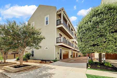 1314 Stanford St Houston, TX 77019