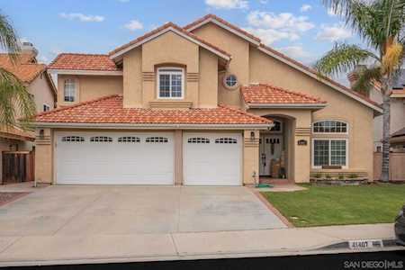 41407 Blue Bonnet Ct Murrieta, CA 92562