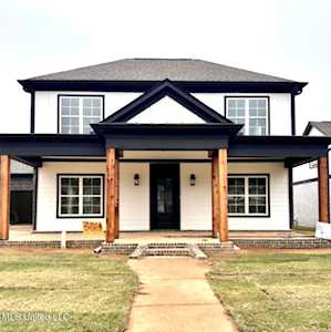 7559 Crosswinds Blvd Hernando, MS 38632