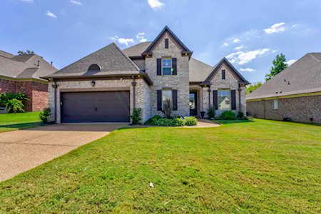 8457 Butterfly View Ln Bartlett, TN 38133