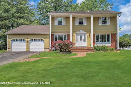 300 Union Hill Rd Manalapan, NJ 07726