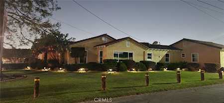 520 W Raymond Street Compton, CA 90220