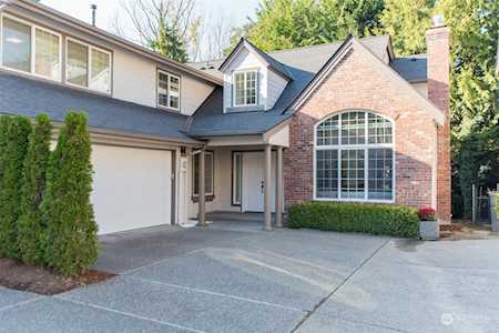 6916 117th Dr NE Kirkland, WA 98033