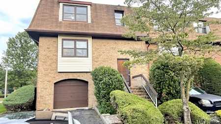 4301 N Oaks Boulevard #4301 North Brunswick, NJ 08902