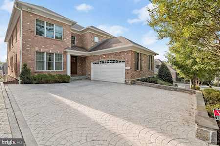 8313 Quarry Manor Terrace Bethesda, MD 20817