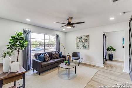 3202 Clearfield Dr San Antonio, TX 78230