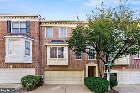 2607 Gadsby Place Alexandria, VA 22311