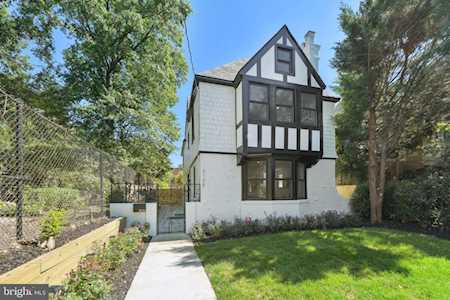 3105 38th St NW Washington, DC 20016
