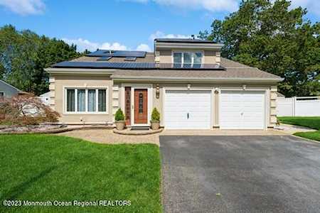 181 Ravenwood Blvd Barnegat, NJ 08005