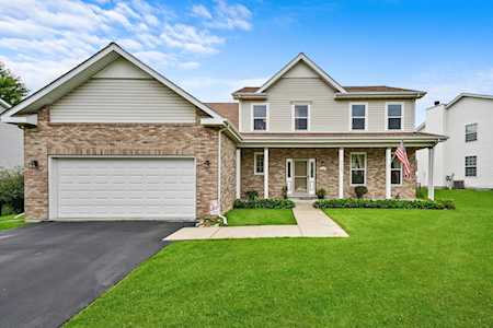 1125 Four Seasons Ln Bolingbrook, IL 60440