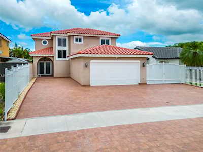 18113 SW 143rd Pl Miami, FL 33177