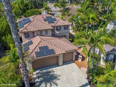 2152 Avenida Toronja Carlsbad, CA 92009