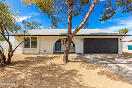 2160 E Harmony Circle Mesa, AZ 85204