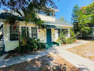 1215 10th St N St. Petersburg, FL 33705