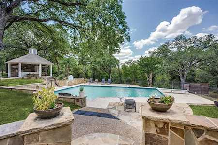 6518 Country Oaks Drive Flower Mound, TX 75022
