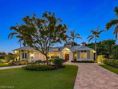 575 Orchid Dr Naples, FL 34102