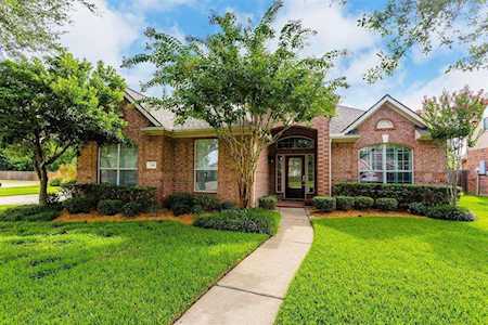 1305 Garden Glen Ln Pearland, TX 77581