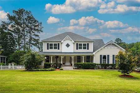 1359 Saint Michaels Court SW Lilburn, GA 30047