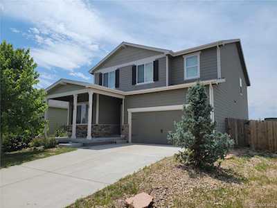 1675 Rodeo St Lochbuie, CO 80603