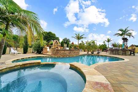 1169 Village Dr Oceanside, CA 92057