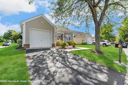 76 Winthrop Rd Monroe, NJ 08831