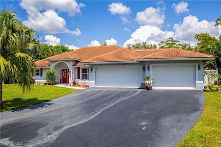 2531 White Blvd Naples, FL 34117